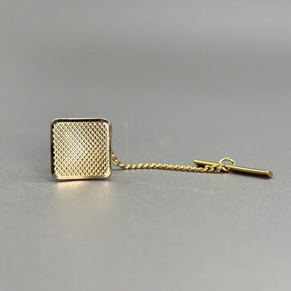 Sarah Coventry Tie Tack 1960s Vintage Gold Tone TIME SQUARE Waffle Textured Pin - Picture 1 of 6